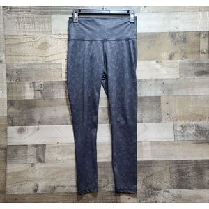 ECHT scrunch leggings‎ Size LARGE. Black Leopard Print